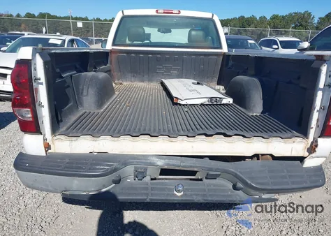 2007 Chevrolet Silverado 1500 Classic Work Truck z USA, uszkodzony, nr VIN 1GCEC14X57Z178843